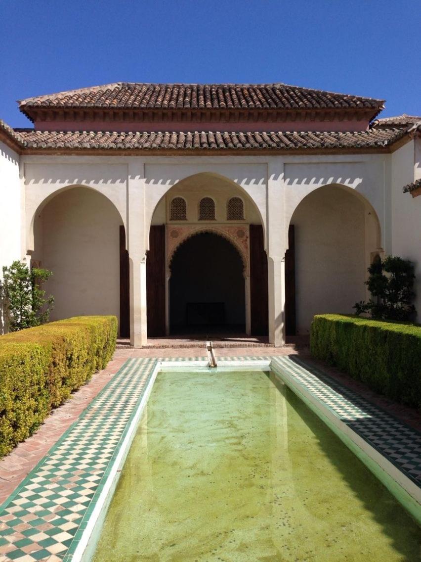 Апартаменты La Bella Escondida Piscina Campo De Golf Solarium Y Parking En Centro Historico Малага Экстерьер фото